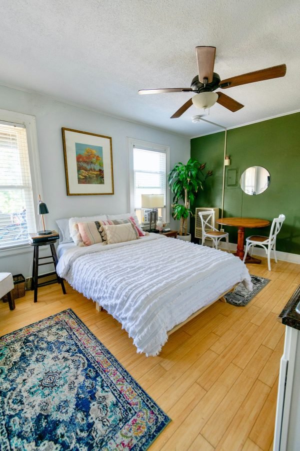Living Room - Image 3