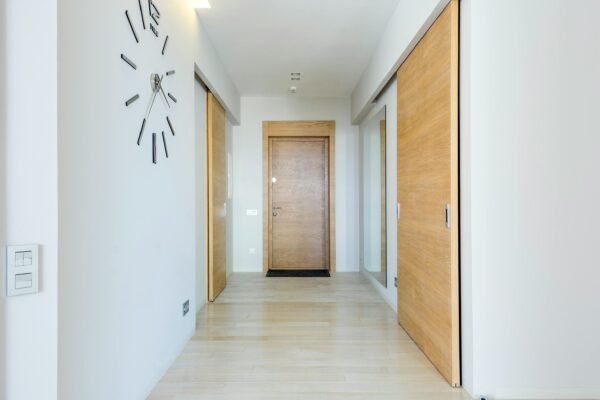 Foyer - Image 2